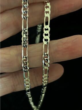 White Gold Plated 20 inch Figaro Chain Necklace NWOT